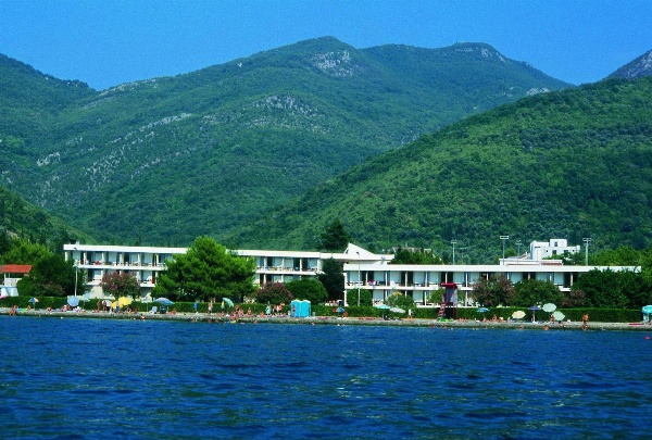 Hotel Kamelija image 1