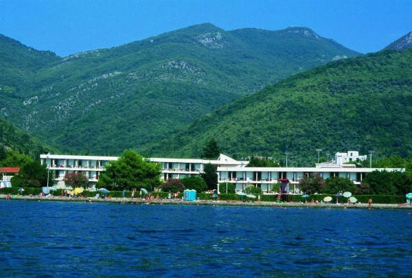Hotel Kamelija image 6
